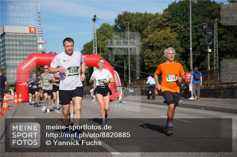 07.09.2025 - BARMER Alsterlauf Yannick Fuchs http://msf.ph/oto/8820885 07.09.2025 09:45:27 Laufen 133, 4257, 5205, 24, 466, 5741 meine-sportfotos.de