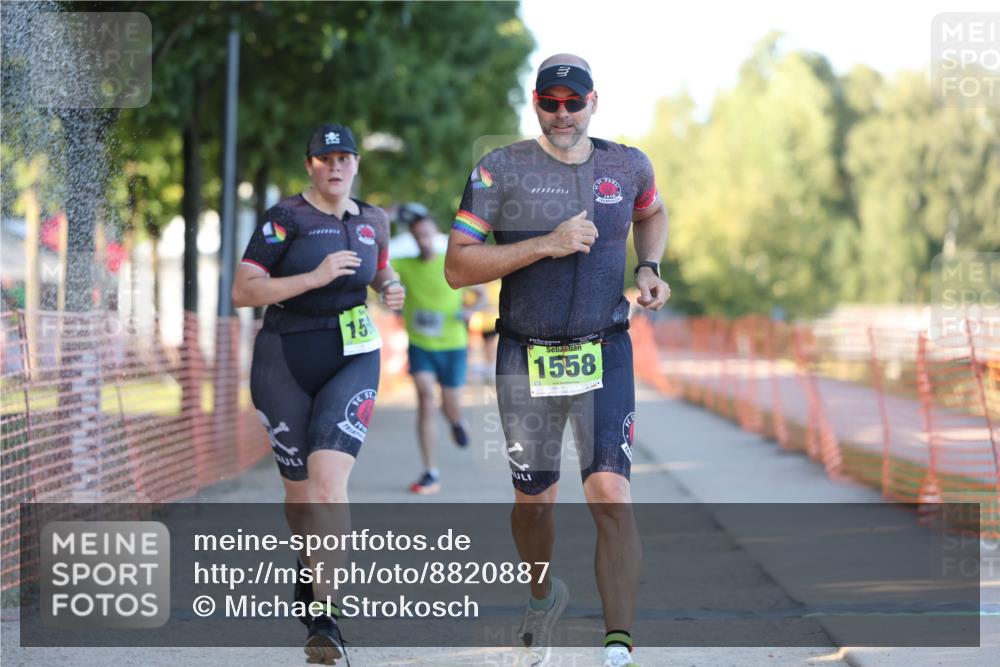 07.09.2025 - 19. Norderstedt Triathlon Michael Strokosch http://msf.ph/oto/8820887 07.09.2025 16:58:37 Laufen 947, 1558, 1560 meine-sportfotos.de