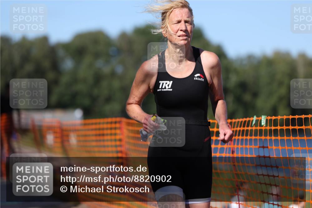 07.09.2025 - 19. Norderstedt Triathlon Michael Strokosch http://msf.ph/oto/8820902 07.09.2025 15:52:22 Laufen 463, 1494 meine-sportfotos.de