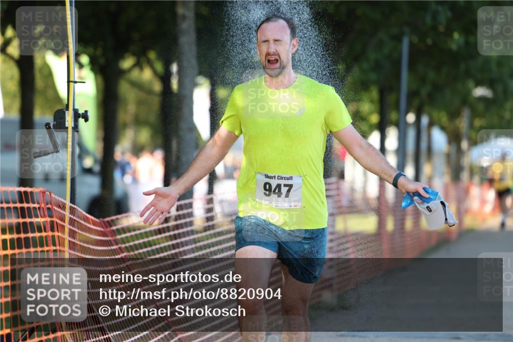 07.09.2025 - 19. Norderstedt Triathlon Michael Strokosch http://msf.ph/oto/8820904 07.09.2025 16:58:41 Laufen 947, 1558, 1560 meine-sportfotos.de