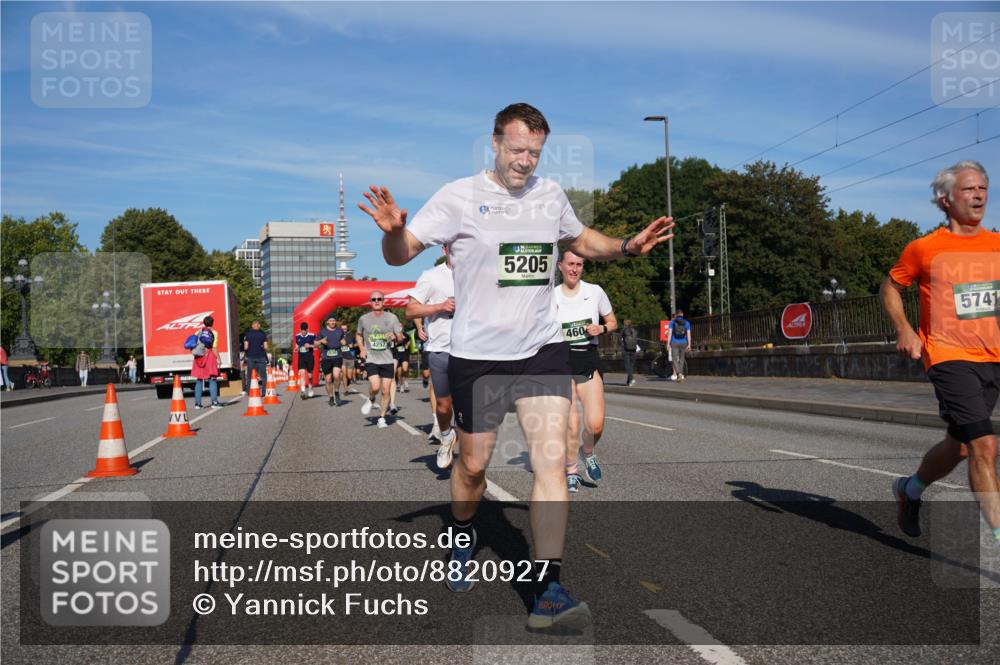 07.09.2025 - BARMER Alsterlauf Yannick Fuchs http://msf.ph/oto/8820927 07.09.2025 09:45:28 Laufen 4257, 5205, 460, 5741 meine-sportfotos.de