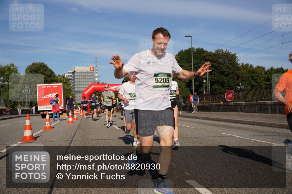 07.09.2025 - BARMER Alsterlauf Yannick Fuchs http://msf.ph/oto/8820930 07.09.2025 09:45:28 Laufen 4257, 454, 5205, 4604 meine-sportfotos.de