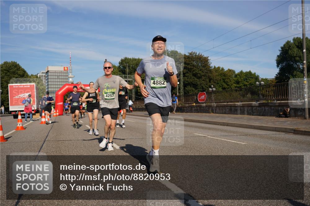 07.09.2025 - BARMER Alsterlauf Yannick Fuchs http://msf.ph/oto/8820953 07.09.2025 09:45:30 Laufen 6530, 4257, 40, 4882 meine-sportfotos.de