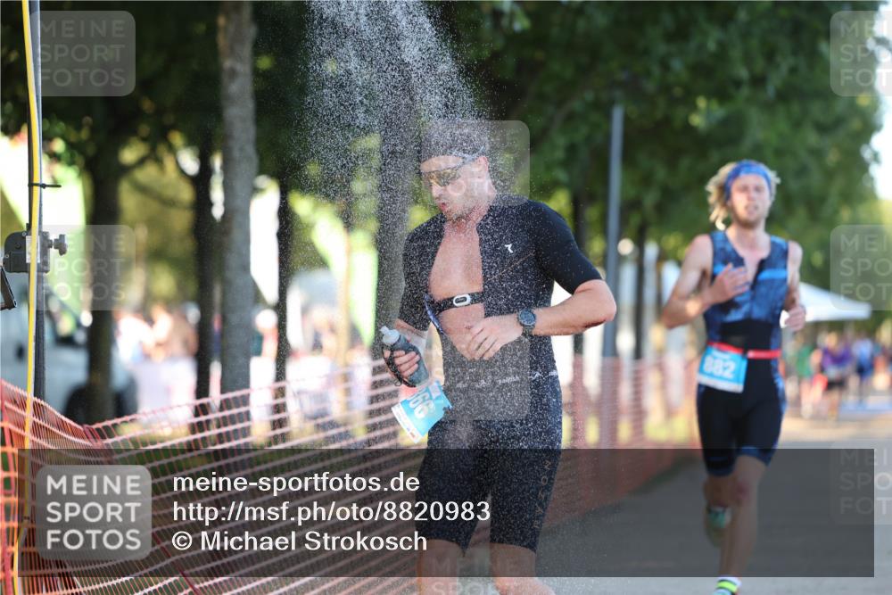 07.09.2025 - 19. Norderstedt Triathlon Michael Strokosch http://msf.ph/oto/8820983 07.09.2025 16:59:06 Laufen 401, 866, 1413 meine-sportfotos.de