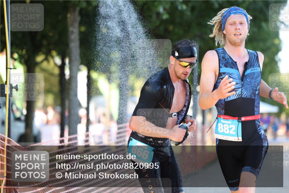 07.09.2025 - 19. Norderstedt Triathlon Michael Strokosch http://msf.ph/oto/8820995 07.09.2025 16:59:07 Laufen 401, 866, 1413 meine-sportfotos.de