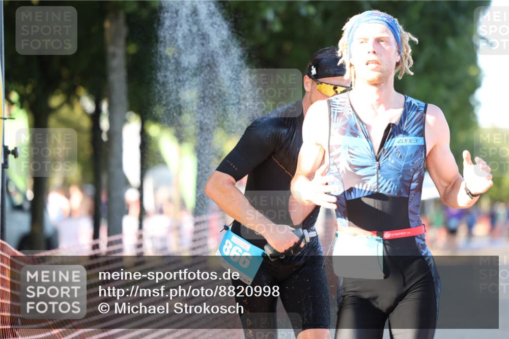 07.09.2025 - 19. Norderstedt Triathlon Michael Strokosch http://msf.ph/oto/8820998 07.09.2025 16:59:08 Laufen 401, 866, 1413 meine-sportfotos.de