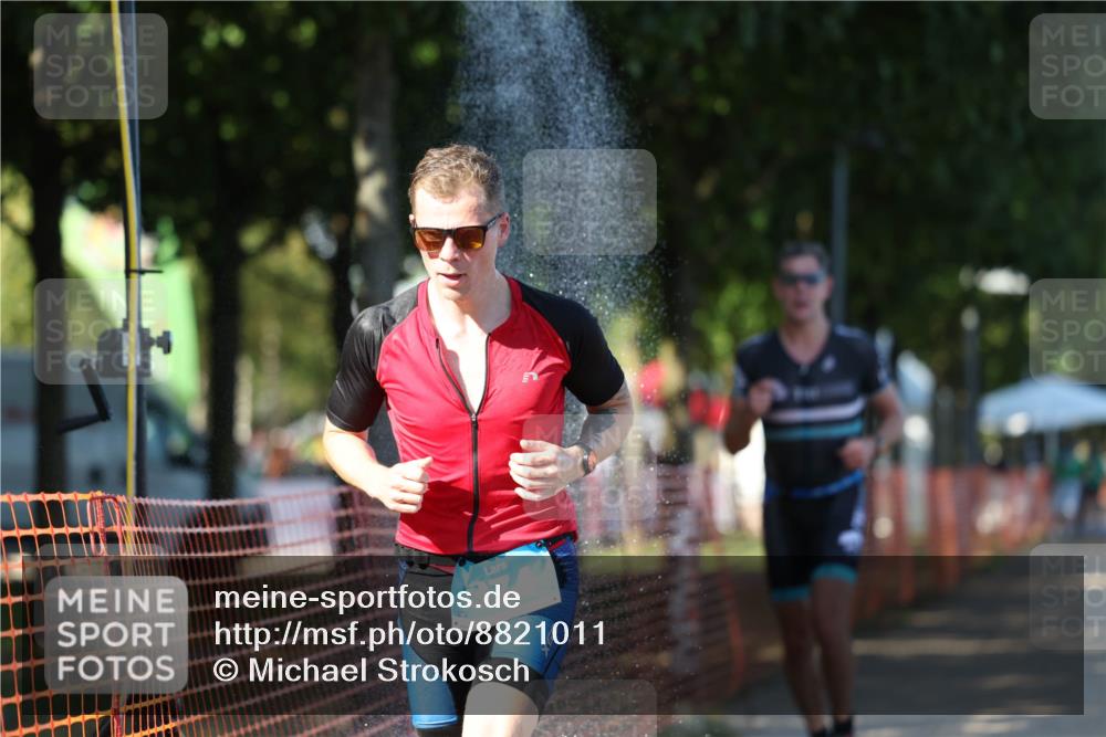 07.09.2025 - 19. Norderstedt Triathlon Michael Strokosch http://msf.ph/oto/8821011 07.09.2025 15:53:37 Laufen 1484 meine-sportfotos.de