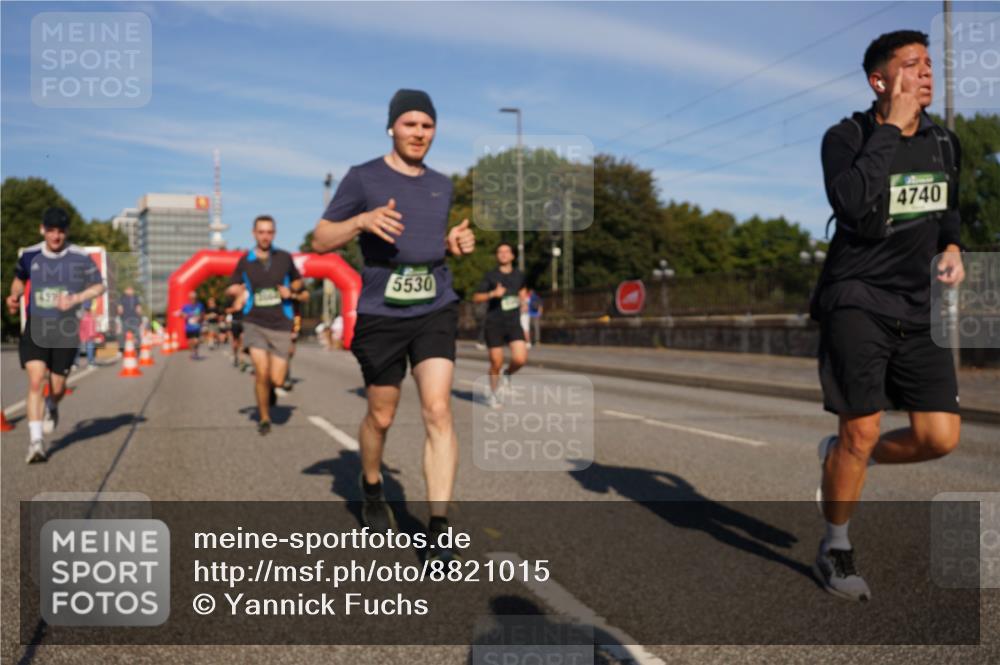 07.09.2025 - BARMER Alsterlauf Yannick Fuchs http://msf.ph/oto/8821015 07.09.2025 09:45:33 Laufen 5530, 4740 meine-sportfotos.de
