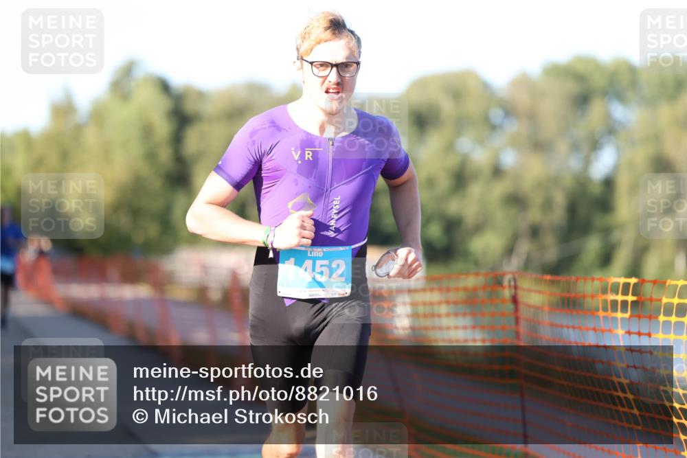 07.09.2025 - 19. Norderstedt Triathlon Michael Strokosch http://msf.ph/oto/8821016 07.09.2025 16:59:20 Laufen 890, 1452 meine-sportfotos.de