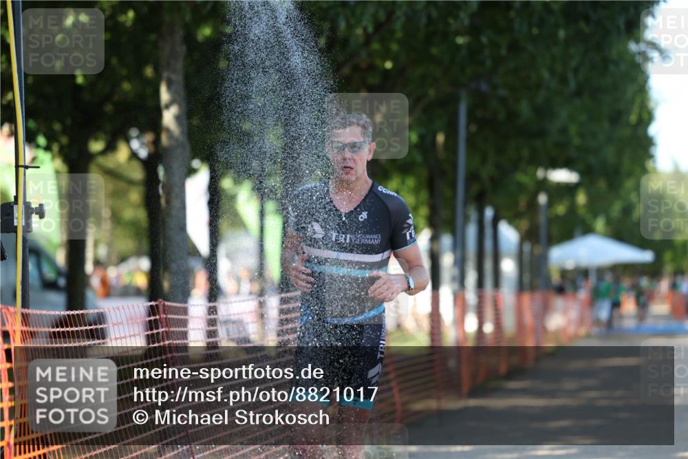 07.09.2025 - 19. Norderstedt Triathlon Michael Strokosch http://msf.ph/oto/8821017 07.09.2025 15:53:38 Laufen 1484 meine-sportfotos.de