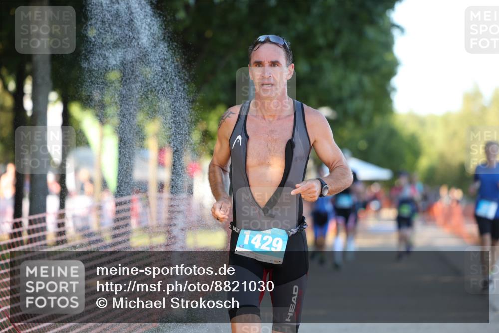 07.09.2025 - 19. Norderstedt Triathlon Michael Strokosch http://msf.ph/oto/8821030 07.09.2025 16:59:24 Laufen 890, 1045, 1568 meine-sportfotos.de