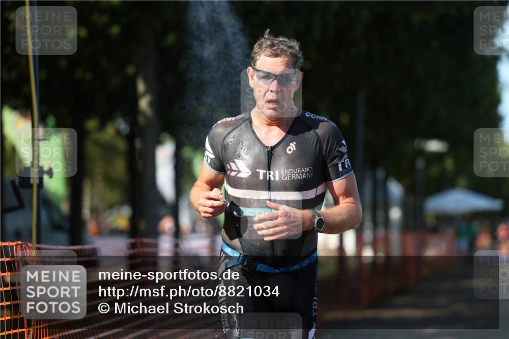 07.09.2025 - 19. Norderstedt Triathlon Michael Strokosch http://msf.ph/oto/8821034 07.09.2025 15:53:39 Laufen 1484 meine-sportfotos.de