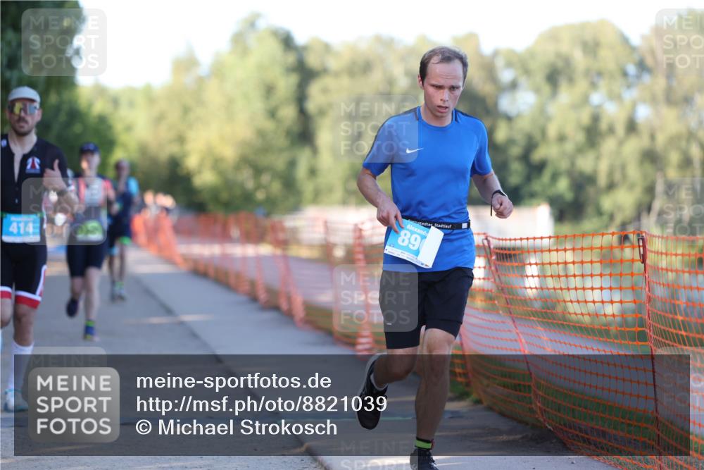07.09.2025 - 19. Norderstedt Triathlon Michael Strokosch http://msf.ph/oto/8821039 07.09.2025 16:59:28 Laufen 890, 923, 1045, 1568 meine-sportfotos.de