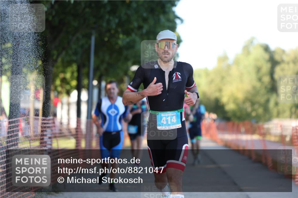 07.09.2025 - 19. Norderstedt Triathlon Michael Strokosch http://msf.ph/oto/8821047 07.09.2025 16:59:29 Laufen 890, 923, 1045, 1568 meine-sportfotos.de