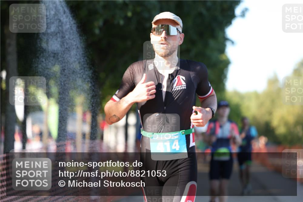 07.09.2025 - 19. Norderstedt Triathlon Michael Strokosch http://msf.ph/oto/8821053 07.09.2025 16:59:30 Laufen 890, 923, 1045, 1568 meine-sportfotos.de
