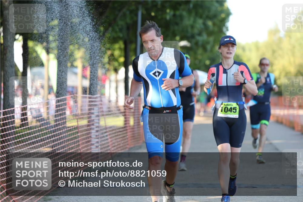 07.09.2025 - 19. Norderstedt Triathlon Michael Strokosch http://msf.ph/oto/8821059 07.09.2025 16:59:31 Laufen 890, 923, 1045, 1568 meine-sportfotos.de