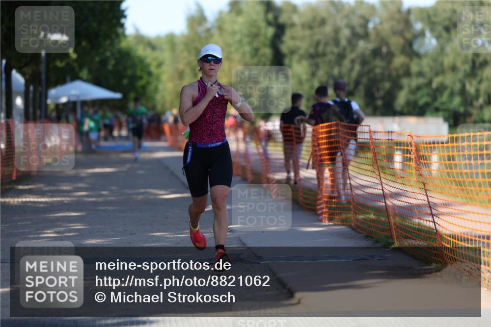 07.09.2025 - 19. Norderstedt Triathlon Michael Strokosch http://msf.ph/oto/8821062 07.09.2025 15:54:02 Laufen 464 meine-sportfotos.de