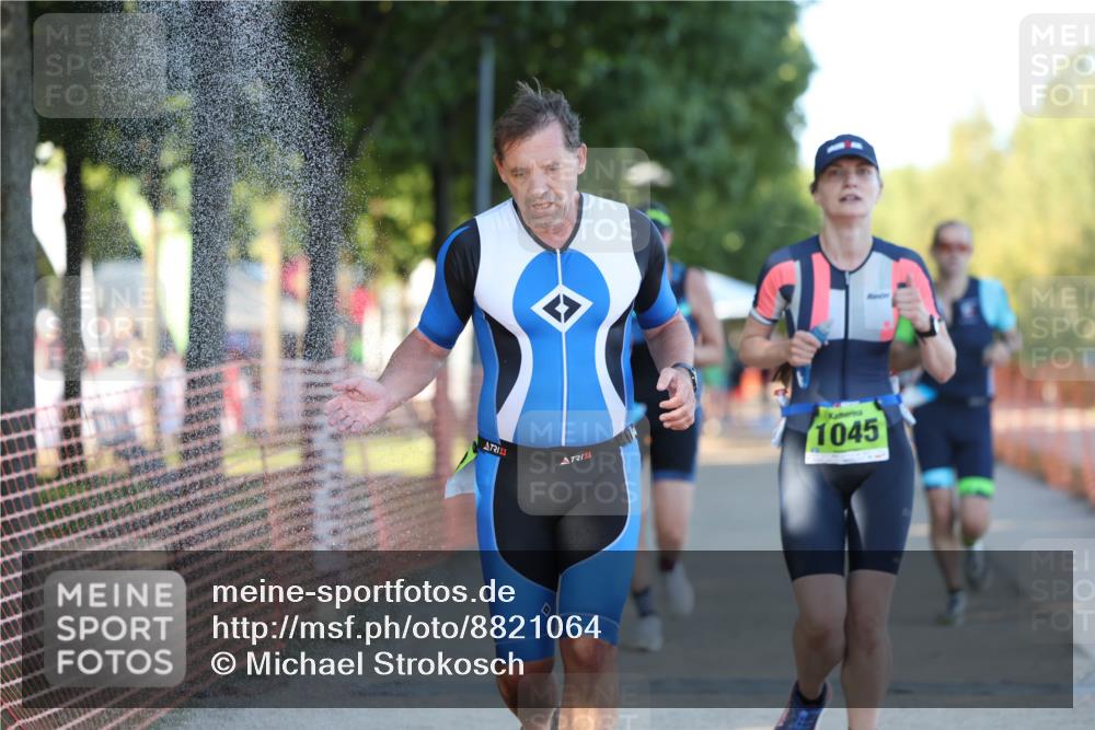 07.09.2025 - 19. Norderstedt Triathlon Michael Strokosch http://msf.ph/oto/8821064 07.09.2025 16:59:32 Laufen 890, 923, 1045, 1568 meine-sportfotos.de