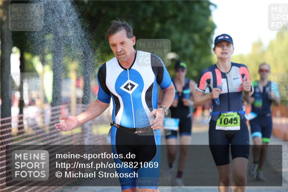 07.09.2025 - 19. Norderstedt Triathlon Michael Strokosch http://msf.ph/oto/8821069 07.09.2025 16:59:32 Laufen 890, 923, 1045, 1568 meine-sportfotos.de