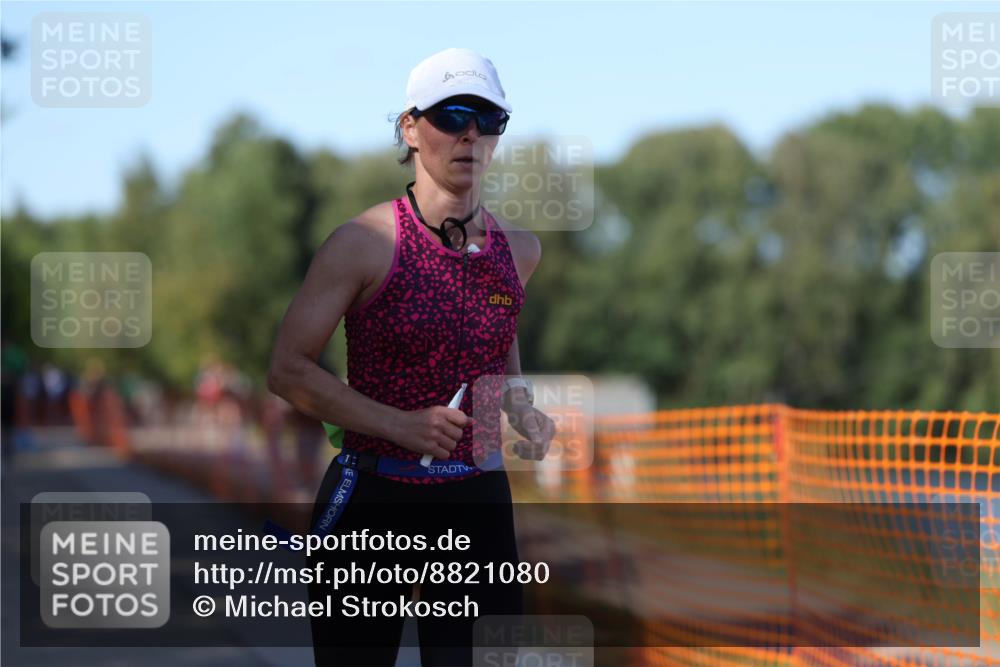 07.09.2025 - 19. Norderstedt Triathlon Michael Strokosch http://msf.ph/oto/8821080 07.09.2025 15:54:04 Laufen 464, 1488 meine-sportfotos.de