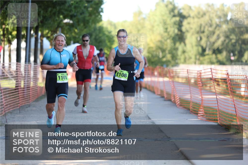 07.09.2025 - 19. Norderstedt Triathlon Michael Strokosch http://msf.ph/oto/8821107 07.09.2025 16:59:58 Laufen 894, 1101, 1106, 1423 meine-sportfotos.de