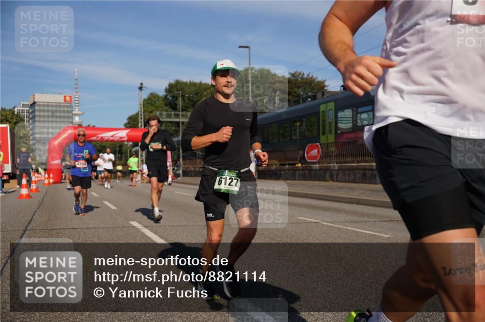 07.09.2025 - BARMER Alsterlauf Yannick Fuchs http://msf.ph/oto/8821114 07.09.2025 09:45:37 Laufen 4799, 6127 meine-sportfotos.de