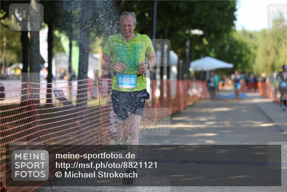 07.09.2025 - 19. Norderstedt Triathlon Michael Strokosch http://msf.ph/oto/8821121 07.09.2025 15:54:33 Laufen 1466 meine-sportfotos.de