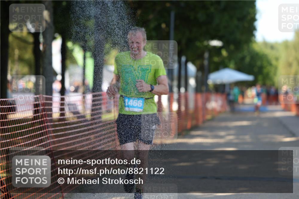 07.09.2025 - 19. Norderstedt Triathlon Michael Strokosch http://msf.ph/oto/8821122 07.09.2025 15:54:33 Laufen 1466 meine-sportfotos.de