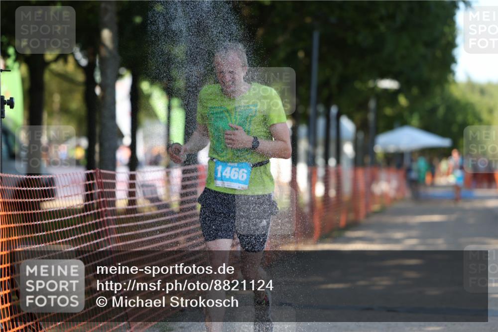 07.09.2025 - 19. Norderstedt Triathlon Michael Strokosch http://msf.ph/oto/8821124 07.09.2025 15:54:34 Laufen 1414, 1466 meine-sportfotos.de