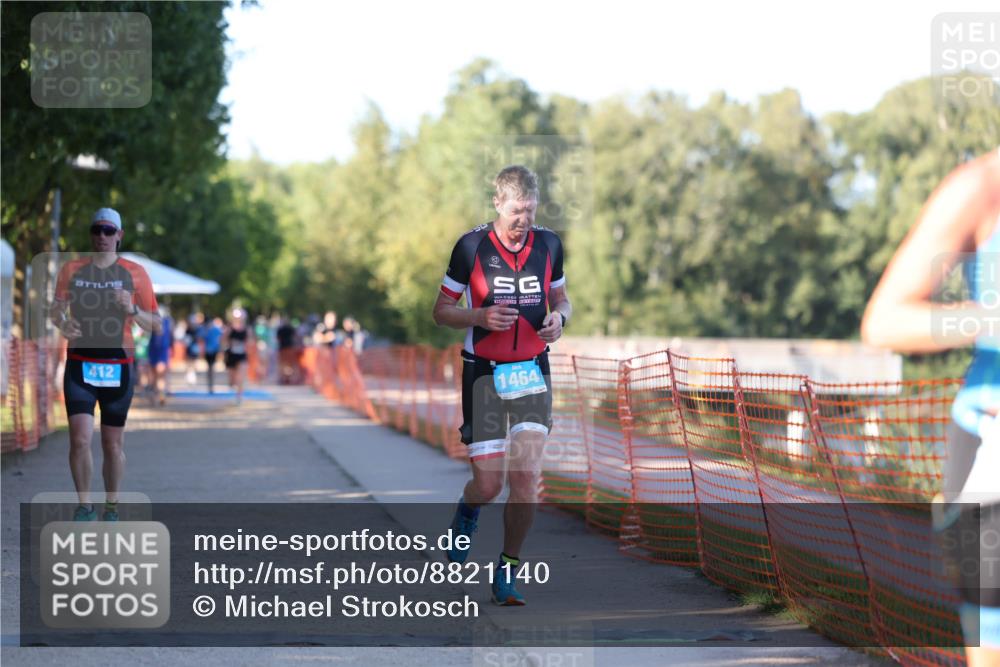 07.09.2025 - 19. Norderstedt Triathlon Michael Strokosch http://msf.ph/oto/8821140 07.09.2025 17:00:06 Laufen 412, 894, 1423, 1464 meine-sportfotos.de