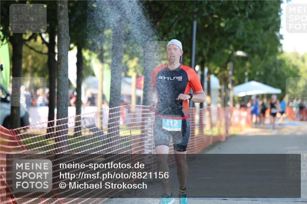 07.09.2025 - 19. Norderstedt Triathlon Michael Strokosch http://msf.ph/oto/8821156 07.09.2025 17:00:09 Laufen 412, 1423, 1464 meine-sportfotos.de