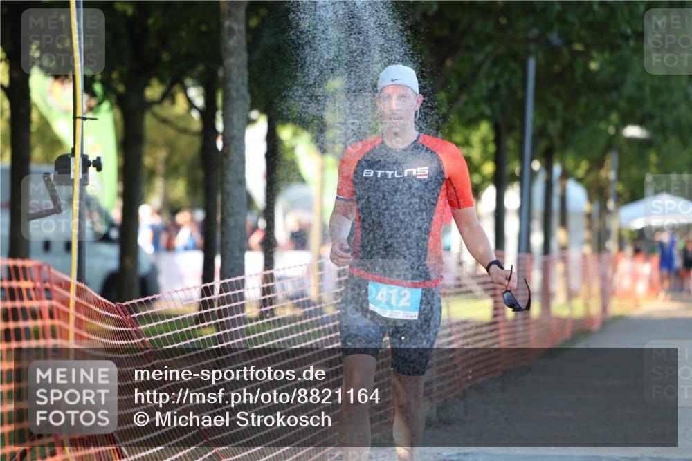 07.09.2025 - 19. Norderstedt Triathlon Michael Strokosch http://msf.ph/oto/8821164 07.09.2025 17:00:10 Laufen 412, 1464 meine-sportfotos.de