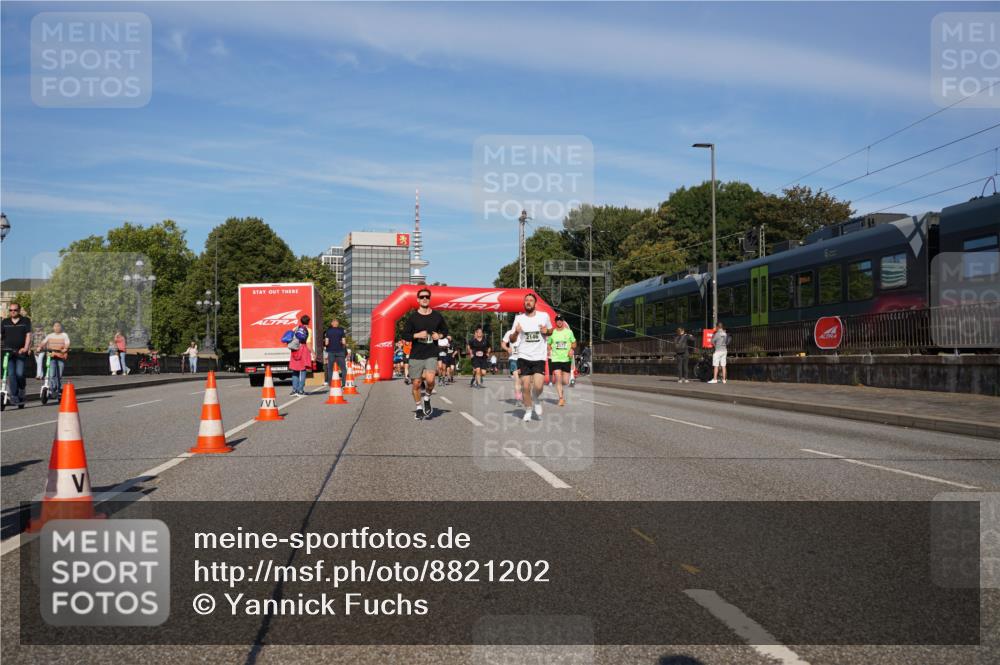 07.09.2025 - BARMER Alsterlauf Yannick Fuchs http://msf.ph/oto/8821202 07.09.2025 09:45:41 Laufen 2146 meine-sportfotos.de