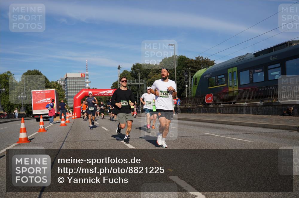 07.09.2025 - BARMER Alsterlauf Yannick Fuchs http://msf.ph/oto/8821225 07.09.2025 09:45:42 Laufen 5218, 5015, 2494, 217, 28, 2146 meine-sportfotos.de