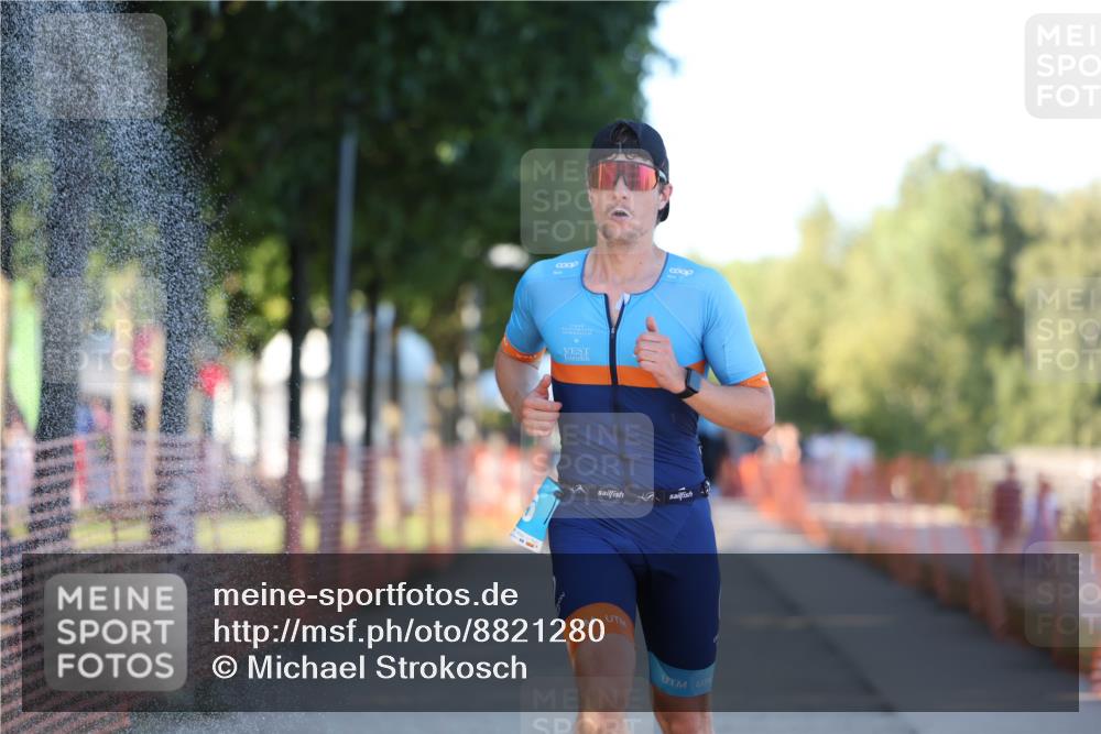 07.09.2025 - 19. Norderstedt Triathlon Michael Strokosch http://msf.ph/oto/8821280 07.09.2025 17:00:56 Laufen 883, 889, 918 meine-sportfotos.de