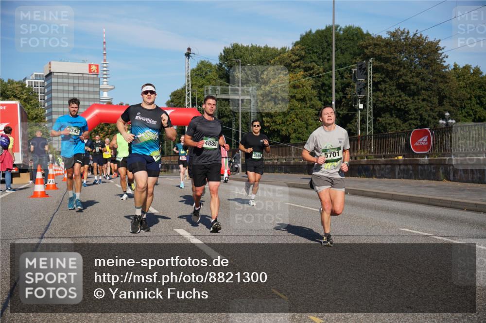 07.09.2025 - BARMER Alsterlauf Yannick Fuchs http://msf.ph/oto/8821300 07.09.2025 09:45:52 Laufen 5742, 4889, 5701, 3589 meine-sportfotos.de