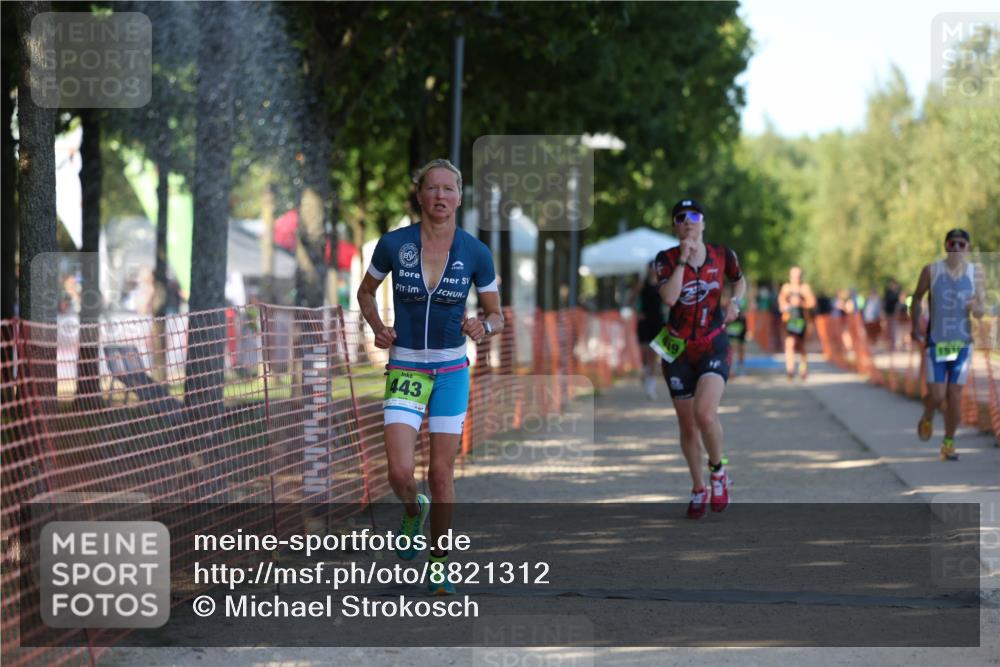 07.09.2025 - 19. Norderstedt Triathlon Michael Strokosch http://msf.ph/oto/8821312 07.09.2025 15:55:25 Laufen 439, 443, 450, 1510 meine-sportfotos.de