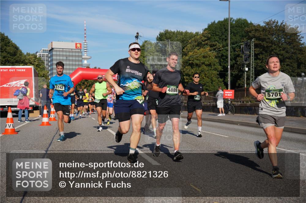 07.09.2025 - BARMER Alsterlauf Yannick Fuchs http://msf.ph/oto/8821326 07.09.2025 09:45:52 Laufen 5742, 504, 2454, 4889, 3589, 5701, 10 meine-sportfotos.de