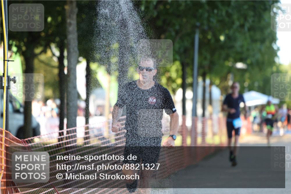 07.09.2025 - 19. Norderstedt Triathlon Michael Strokosch http://msf.ph/oto/8821327 07.09.2025 17:01:12 Laufen 1448 meine-sportfotos.de