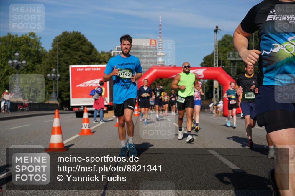 07.09.2025 - BARMER Alsterlauf Yannick Fuchs http://msf.ph/oto/8821341 07.09.2025 09:45:53 Laufen 5742, 504, 5686 meine-sportfotos.de