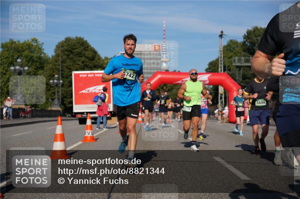 07.09.2025 - BARMER Alsterlauf Yannick Fuchs http://msf.ph/oto/8821344 07.09.2025 09:45:53 Laufen 742, 5686, 4504 meine-sportfotos.de