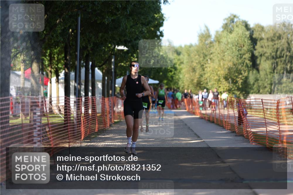 07.09.2025 - 19. Norderstedt Triathlon Michael Strokosch http://msf.ph/oto/8821352 07.09.2025 15:55:33 Laufen 458, 1453, 1510 meine-sportfotos.de