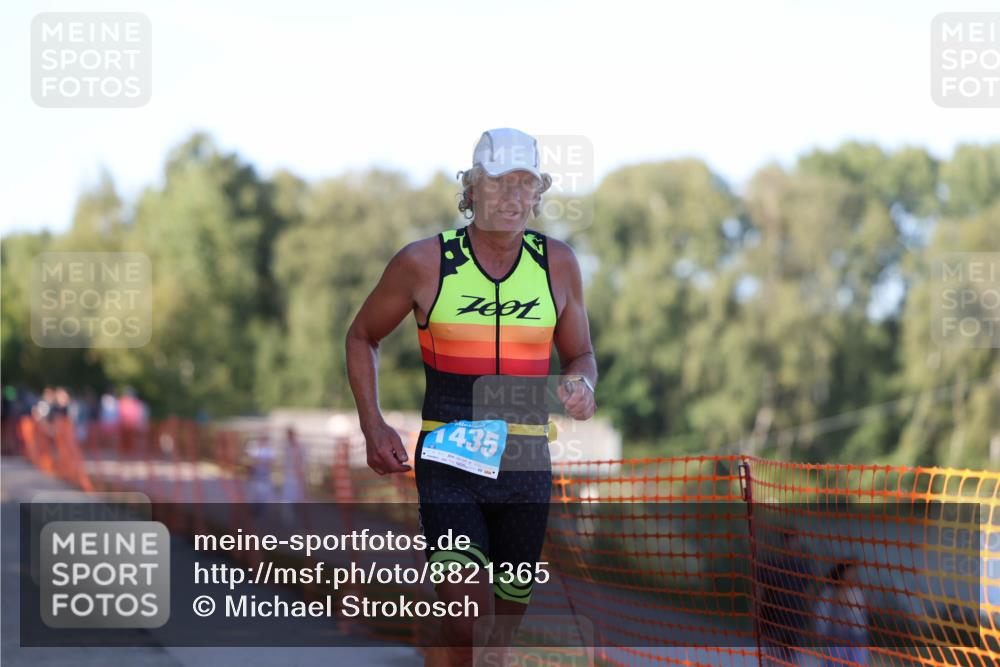 07.09.2025 - 19. Norderstedt Triathlon Michael Strokosch http://msf.ph/oto/8821365 07.09.2025 17:01:21 Laufen 1435 meine-sportfotos.de