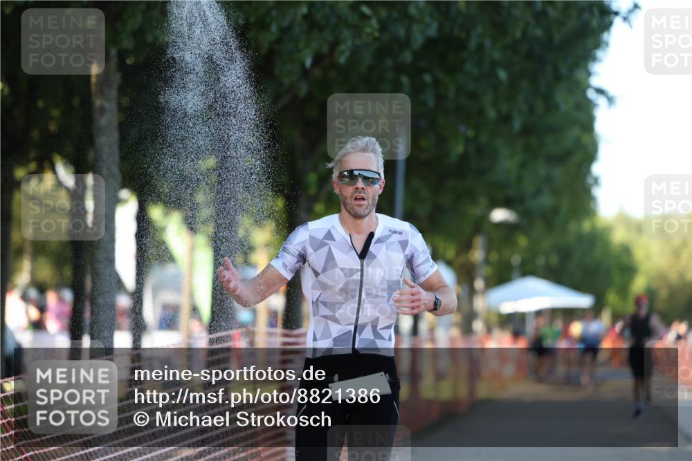 07.09.2025 - 19. Norderstedt Triathlon Michael Strokosch http://msf.ph/oto/8821386 07.09.2025 17:01:27 Laufen  meine-sportfotos.de