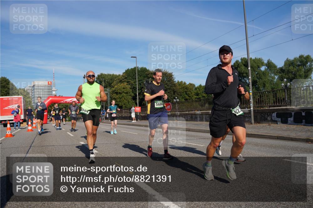 07.09.2025 - BARMER Alsterlauf Yannick Fuchs http://msf.ph/oto/8821391 07.09.2025 09:45:55 Laufen 504, 5686, 823 meine-sportfotos.de