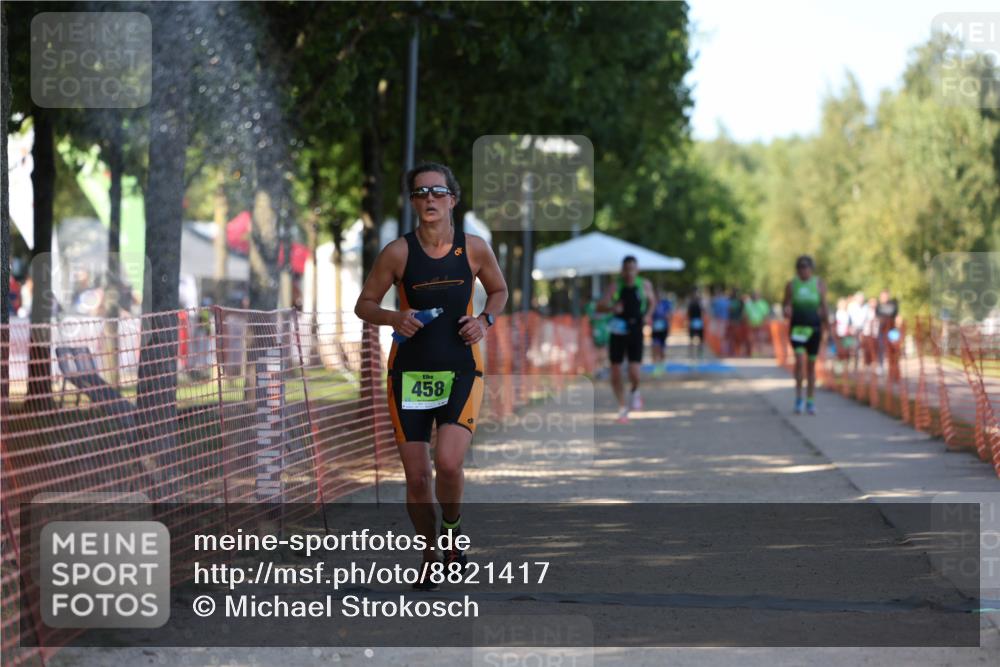 07.09.2025 - 19. Norderstedt Triathlon Michael Strokosch http://msf.ph/oto/8821417 07.09.2025 15:55:39 Laufen 458, 1453 meine-sportfotos.de