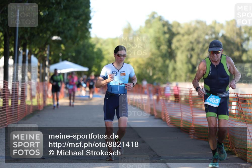 07.09.2025 - 19. Norderstedt Triathlon Michael Strokosch http://msf.ph/oto/8821418 07.09.2025 17:01:42 Laufen 903, 1455 meine-sportfotos.de