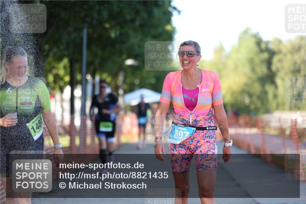 07.09.2025 - 19. Norderstedt Triathlon Michael Strokosch http://msf.ph/oto/8821435 07.09.2025 17:02:04 Laufen 897, 934, 1482 meine-sportfotos.de