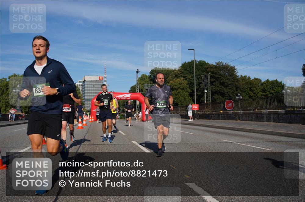 07.09.2025 - BARMER Alsterlauf Yannick Fuchs http://msf.ph/oto/8821473 07.09.2025 09:45:58 Laufen 835, 2028, 2229 meine-sportfotos.de