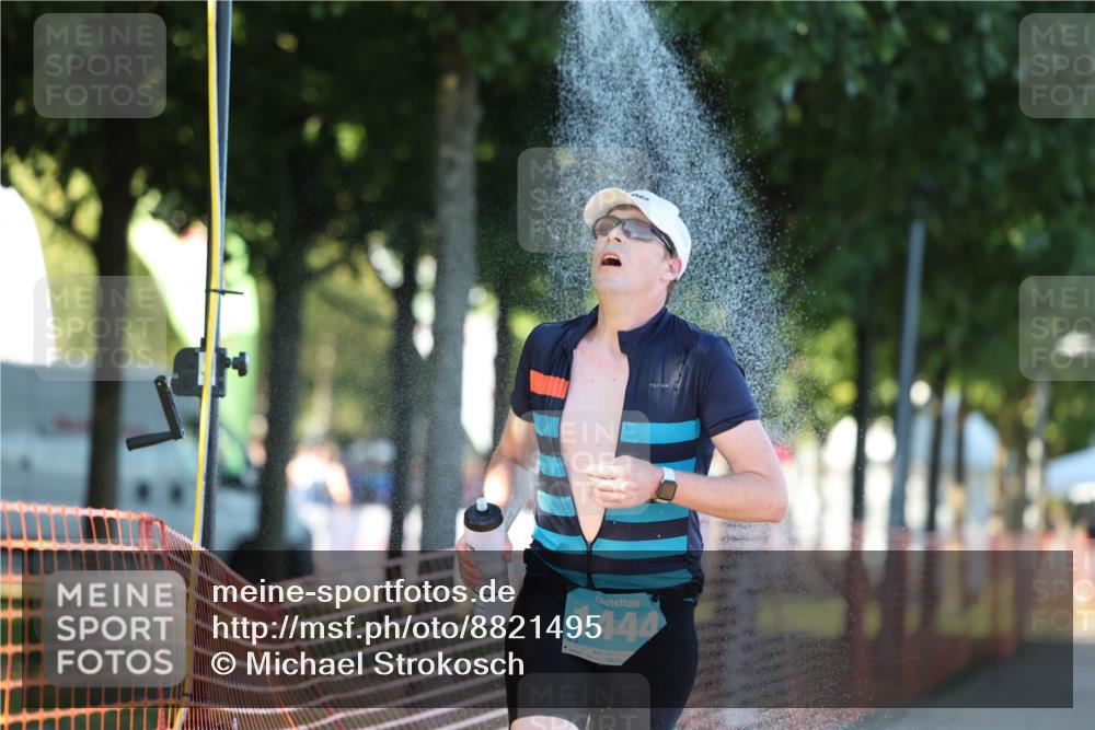 07.09.2025 - 19. Norderstedt Triathlon Michael Strokosch http://msf.ph/oto/8821495 07.09.2025 17:02:21 Laufen 396, 1427, 1444, 1476, 1613 meine-sportfotos.de